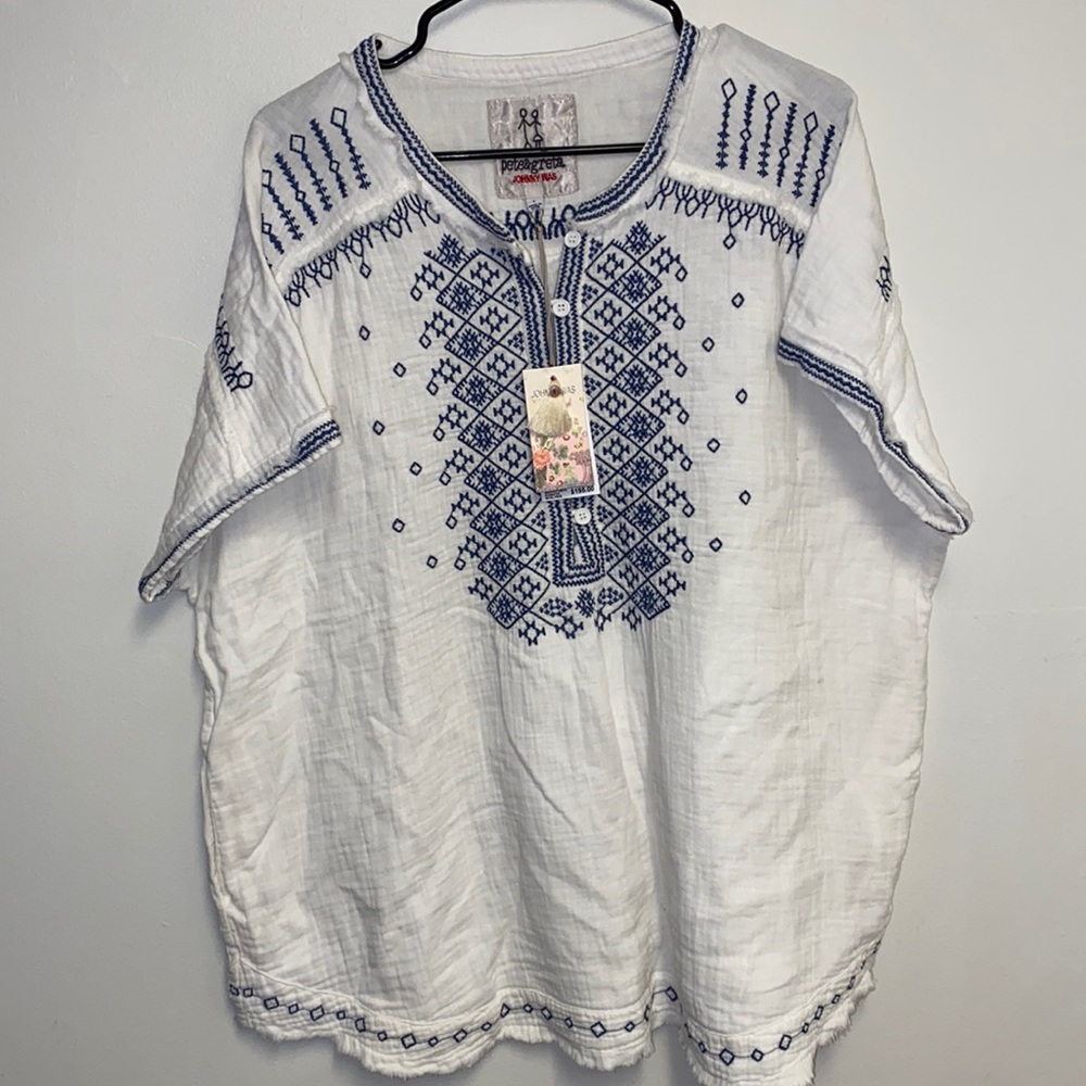 Johnny Was NWT embroidered top
